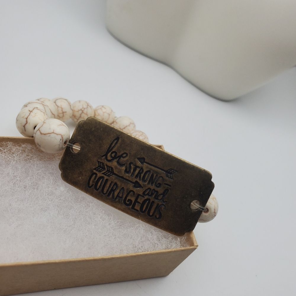 Be strong courageous biblical quote‎ howlite beaded bracelet gift idea B0635